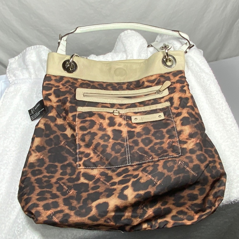 B. Makowsky Shoulder Bag - Picture 4 of 14